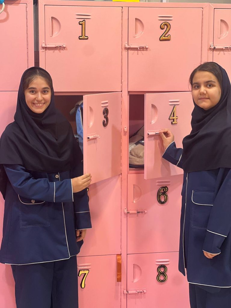 دانش آموزان پایه هفتم